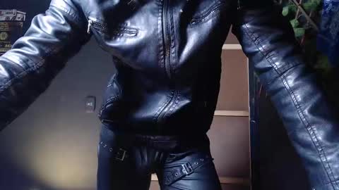 DICAPRIO online show from November 4, 1:06 am