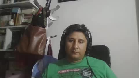 dickeduardo online show from February 14, 2:06 am