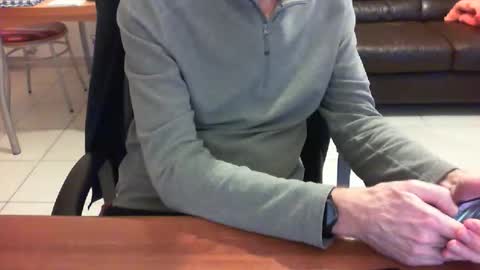 didonc from france..... online show from February 14, 7:53 pm