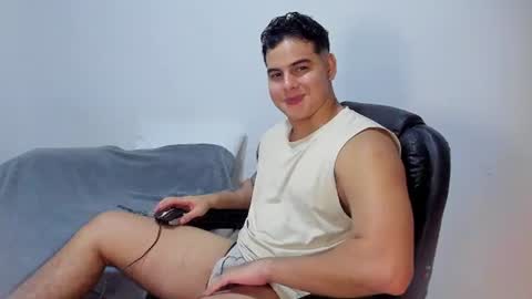 DIEGO CAZAS online show from July 3, 1:01 am