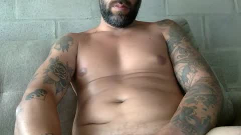 diegomorocho1985 online show from January 31, 8:18 pm