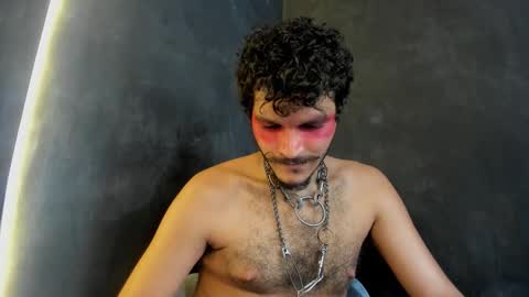 diemond_latinx98 online show from December 4, 6:26 pm