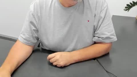 Diesel online show from December 14, 3:02 am