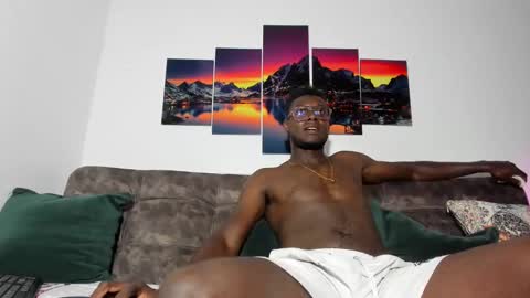 Snapshot of dilaan_carter chatting on September 15, 6:31 pm joshua online show from September 15, 6:31 pm