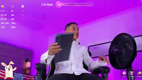 Snapshot of dilam_alfonzo chatting on December 2, 7:58 pm Dilan online show from December 2, 7:58 pm