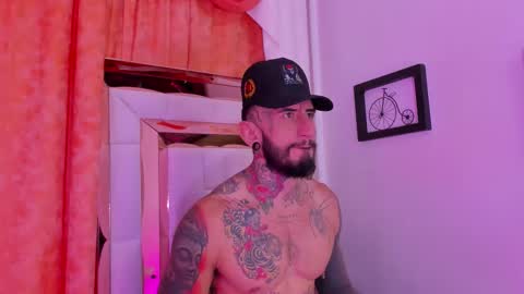 dilan_scootk_ online show from March 8, 11:25 am