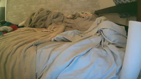 Snapshot of dildobandit213 chatting on December 25, 10:27 pm dildobandit online show from December 25, 10:27 pm