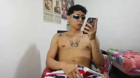 dillom420 online show from January 23, 5:45 am