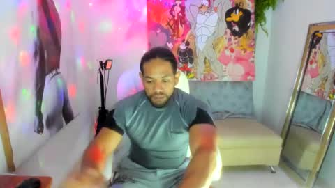 Snapshot of dimitry_muscle chatting on February 1, 2:05 am dimitry kyle mucle online show from February 1, 2:05 am