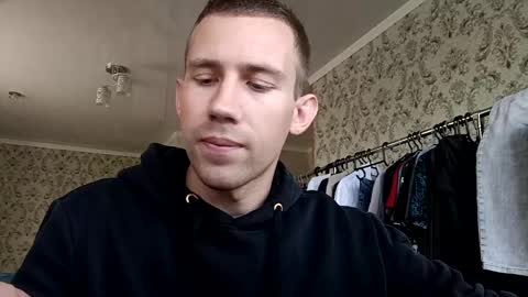 D  V  online show from September 14, 10:17 am