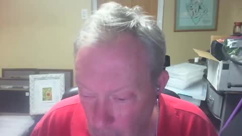 DirtkPitt Fun guy working online show from December 24, 6:55 am