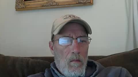 Snapshot of dirtynastyoldman chatting on March 1, 2:55 pm dirtynastyoldman online show from March 1, 2:55 pm