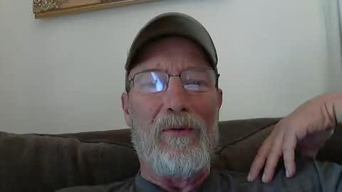 Snapshot of dirtynastyoldman chatting on March 11, 7:03 pm dirtynastyoldman online show from March 11, 7:03 pm