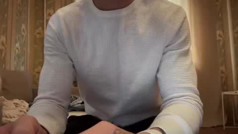 Snapshot of dirtyprettyboi chatting on February 7, 7:50 am buy tokens with link  online show from February 7, 7:50 am