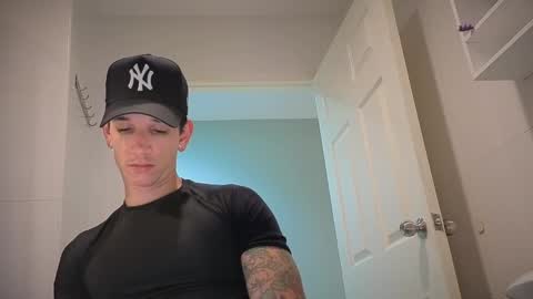 Snapshot of dirtyprettyboi chatting on December 11, 7:10 am buy tokens with link  online show from December 11, 7:10 am