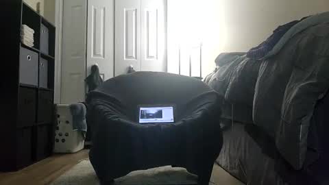 Discreetdwarf88 online show from March 3, 3:03 am