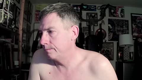 dix_handley_50 online show from December 7, 1:07 pm