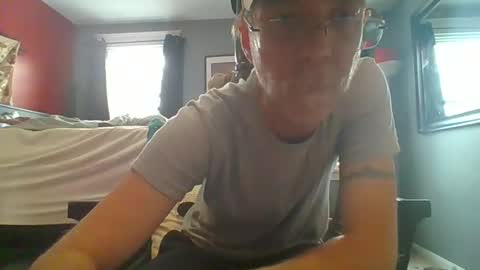 Snapshot of dixhexus chatting on February 2, 9:34 pm Chris Williams online show from February 2, 9:34 pm