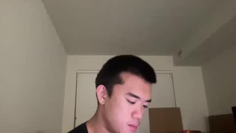 Snapshot of dlasian98 chatting on October 18, 12:26 am DL Asian Sissy online show from October 18, 12:26 am