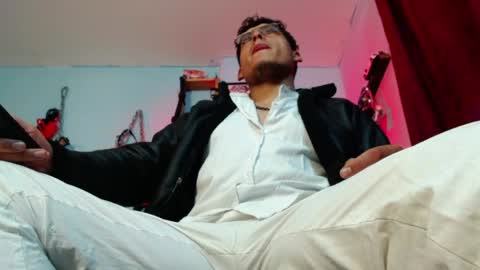 Diego Castell online show from April 4, 12:35 pm