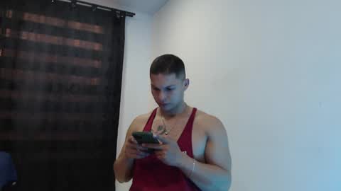 Domimick Crawford online show from December 12, 9:04 pm