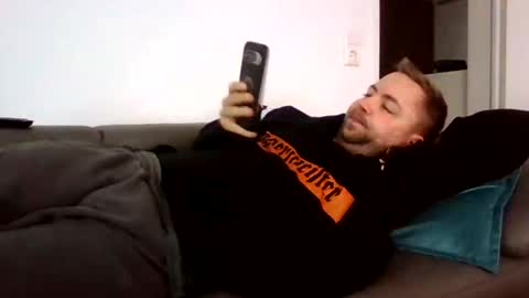 dombio_12 online show from November 16, 1:24 pm