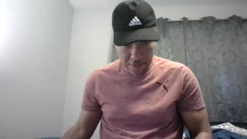 luis online show from December 16, 4:02 am