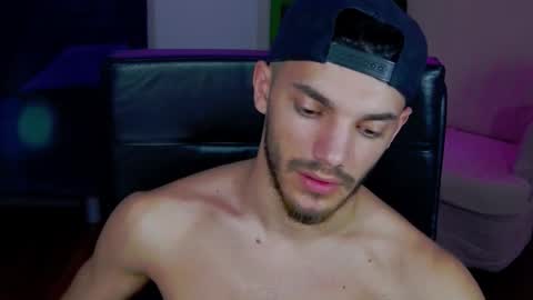 dominicvalente online show from November 12, 9:08 pm