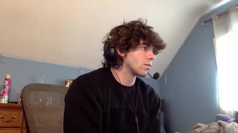 donutking42069 online show from February 15, 8:39 pm