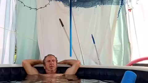 Snapshot of doobie1717 chatting on September 18, 5:37 pm doobie1717 online show from September 18, 5:37 pm