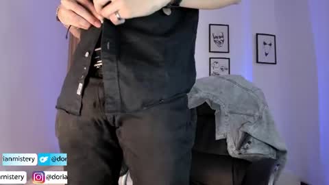 dorian_mystery online show from July 10, 11:39 pm