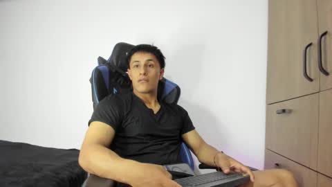 dorman_boy online show from November 26, 3:53 am