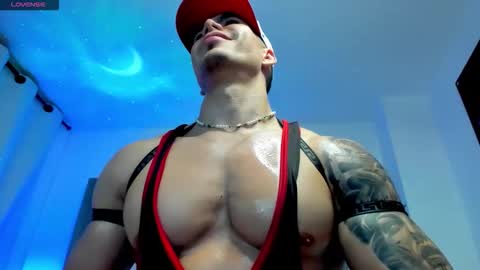 Douglas Safado online show from December 5, 7:04 am