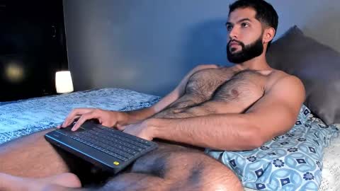 Snapshot of douglasskingjr chatting on October 27, 2:30 pm douglasskingjr online show from October 27, 2:30 pm