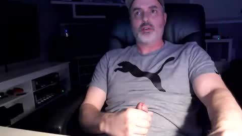 dr_dave20 online show from January 13, 11:42 pm