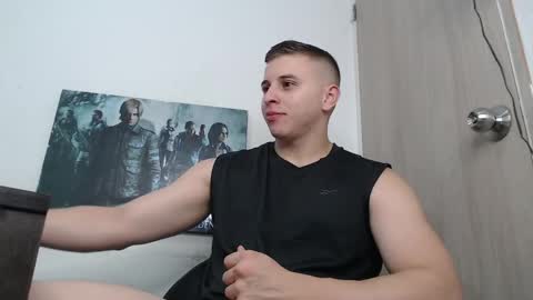 draco_boy2000 online show from May 21, 11:42 pm
