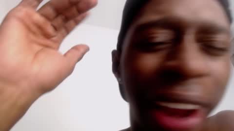 Drake 23 online show from February 5, 9:11 pm