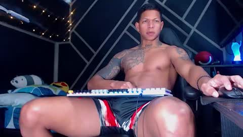 Snapshot of drake_jhonson08 chatting on September 22, 9:25 pm Drake online show from September 22, 9:25 pm