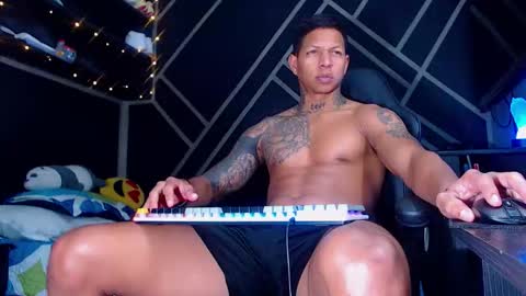 Snapshot of drake_jhonson08 chatting on September 25, 2:21 am Drake online show from September 25, 2:21 am