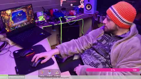 Snapshot of drawingcock chatting on February 18, 8:58 pm drawingcock online show from February 18, 8:58 pm