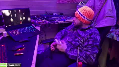 Snapshot of drawingcock chatting on February 19, 9:36 pm drawingcock online show from February 19, 9:36 pm