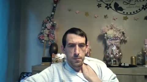 dreamguy38 online show from November 19, 8:14 am