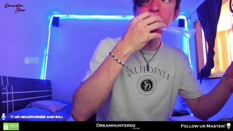 Snapshot of dreamhunterdz chatting on February 2, 8:41 pm Your lord. - ONLINE  1500 Pm to 2100 Pm - New York Hour online show from February 2, 8:41 pm