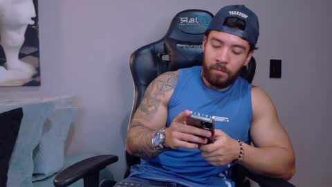 cris online show from May 30, 10:43 pm