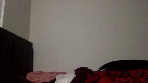 drizzlej_ online show from October 3, 11:37 am