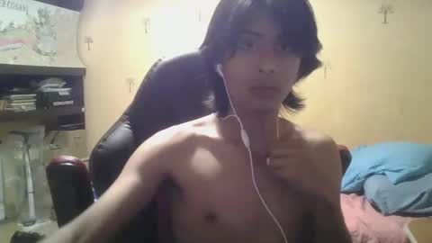 Snapshot of dukeberith chatting on March 10, 5:33 am Duke Berith online show from March 10, 5:33 am