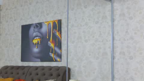 Dustin online show from April 15, 10:37 am