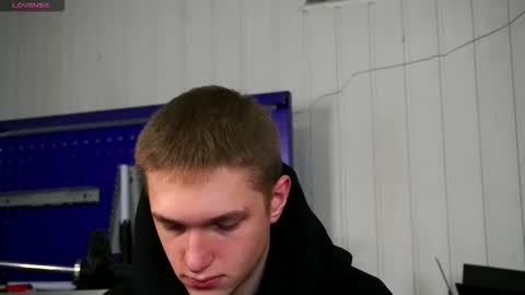 Dustyn online show from January 11, 3:05 pm