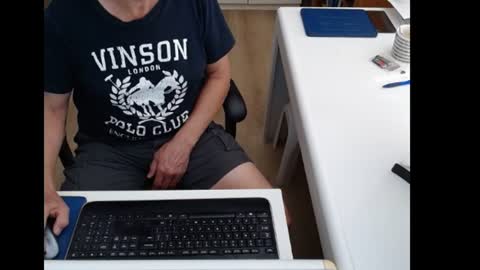 dutchpornking2 online show from July 17, 12:01 pm