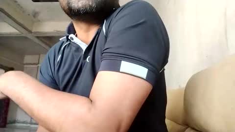 Rockhandsome online show from March 22, 5:45 am